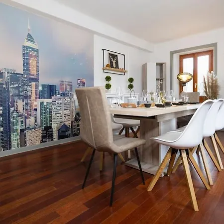 Penthouse 130m Hyper Centre - Parking - Jacuzzi Διαμέρισμα *